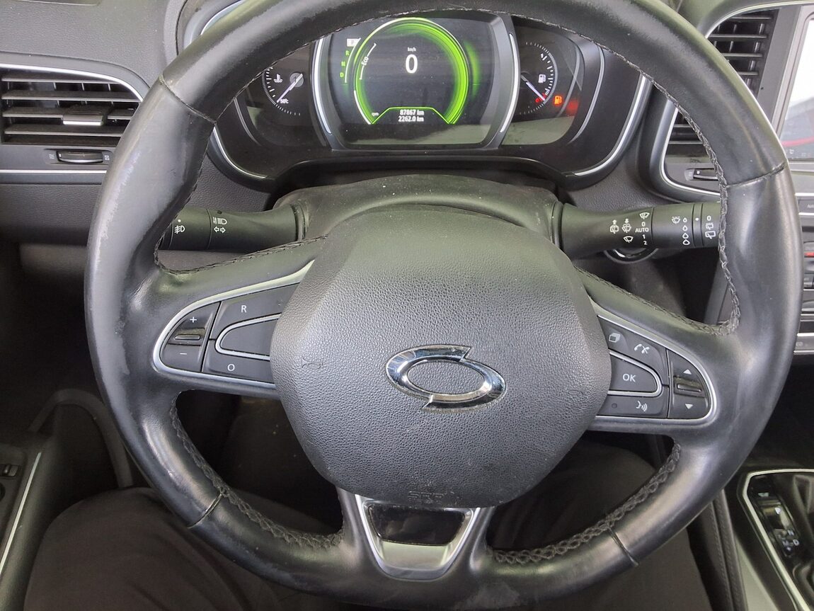 RENAULT (SAMSUNG) QM6 2.0 dCi 2WD LE 2017 - zdjęcie 17