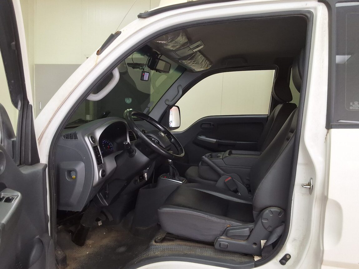 KIA THE NEW BONGO III CARGO WING BODY MANUAL 2020 - zdjęcie 11