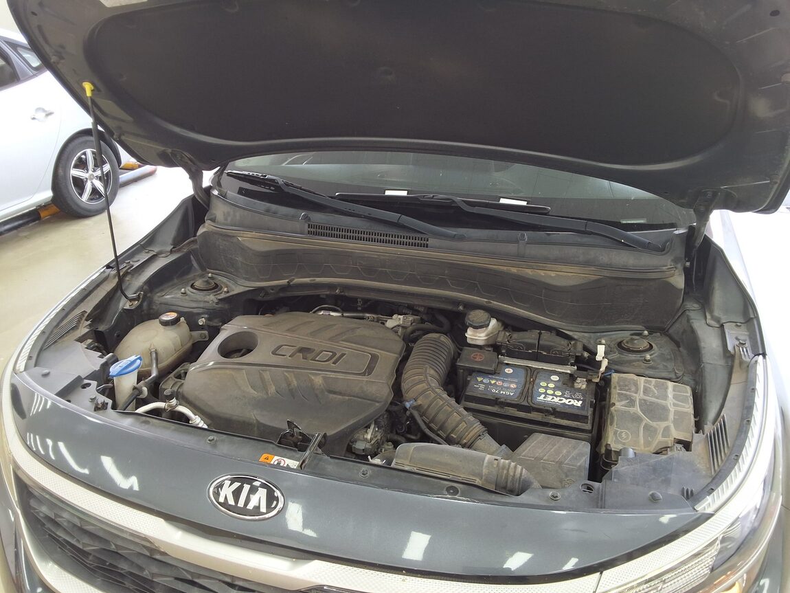 KIA SELTOS 1.6 DIESEL 2WD PRESTIGE 2020 - zdjęcie 17
