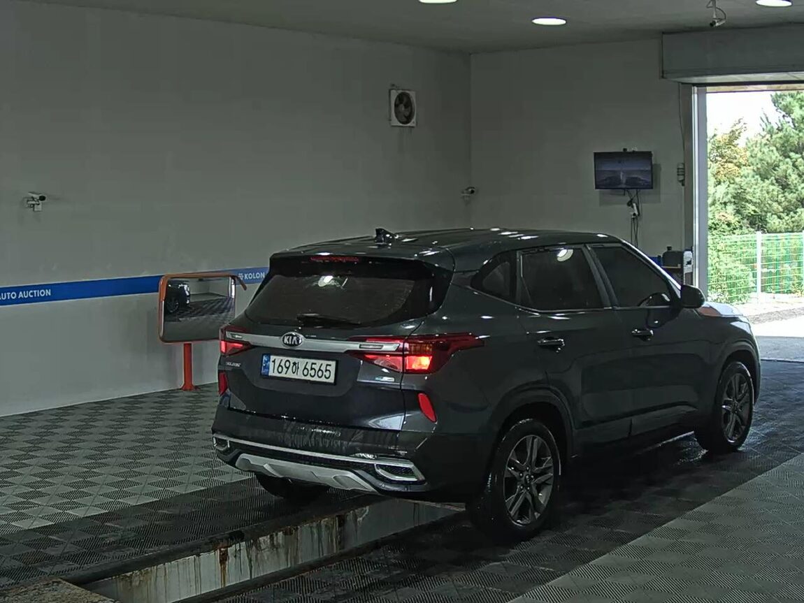 KIA SELTOS 1.6 DIESEL 2WD PRESTIGE 2020 - zdjęcie 5