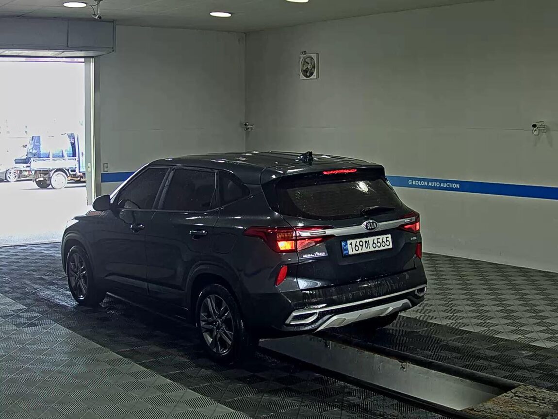KIA SELTOS 1.6 DIESEL 2WD PRESTIGE 2020 - zdjęcie 6