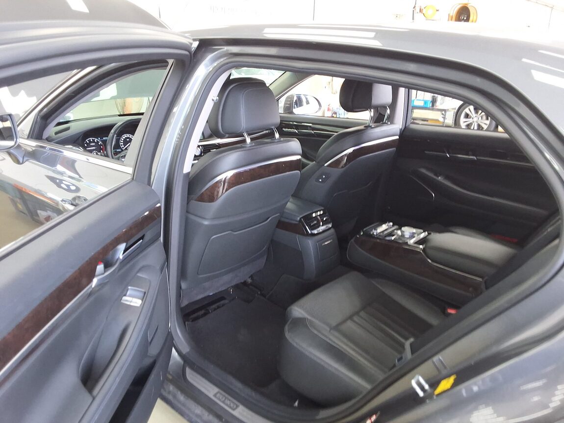 GENESIS EQ900 3.8 GDi AWD PREMIUM LUXURY 2016 - zdjęcie 12