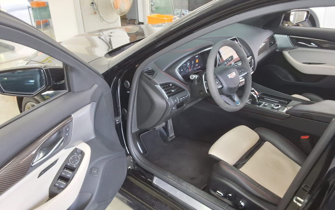 CADILLAC CT5 2 PREMIUM LUXURY 2021 - zdjęcie 10