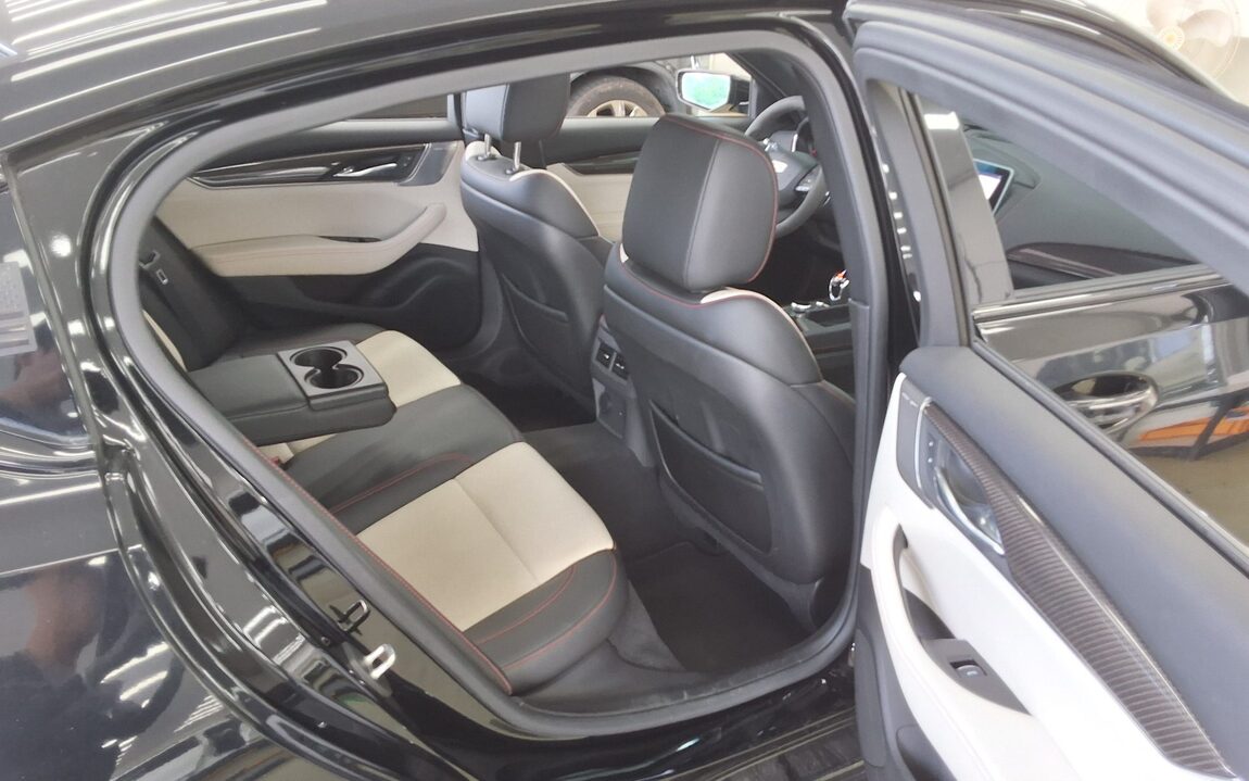 CADILLAC CT5 2 PREMIUM LUXURY 2021 - zdjęcie 13