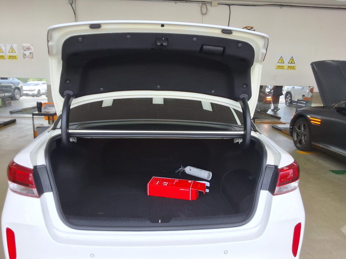 KIA NEW K5 HYBRID PRESTIGE 2018 - zdjęcie 15