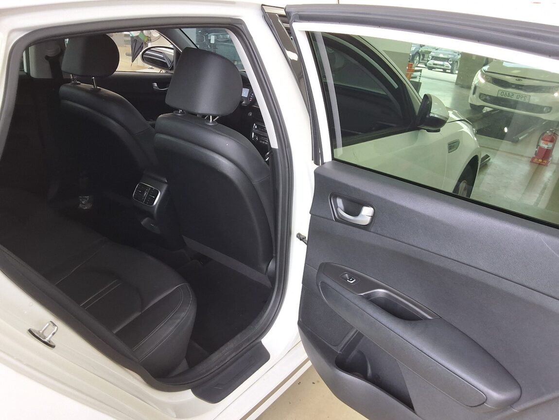 KIA NEW K5 HYBRID PRESTIGE 2018 - zdjęcie 13