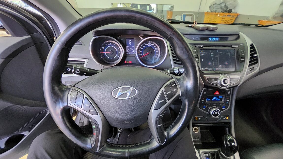 HYUNDAI THE NEW AVANTE MD 1.6 GDi MODERN 2014 - zdjęcie 18