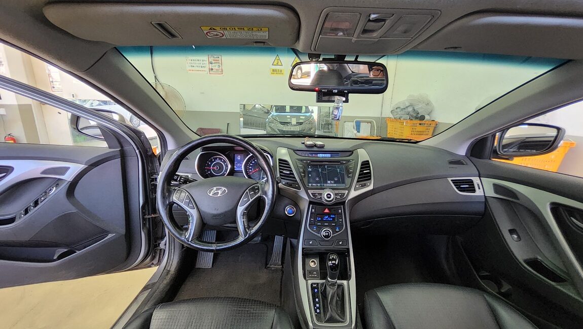 HYUNDAI THE NEW AVANTE MD 1.6 GDi MODERN 2014 - zdjęcie 11
