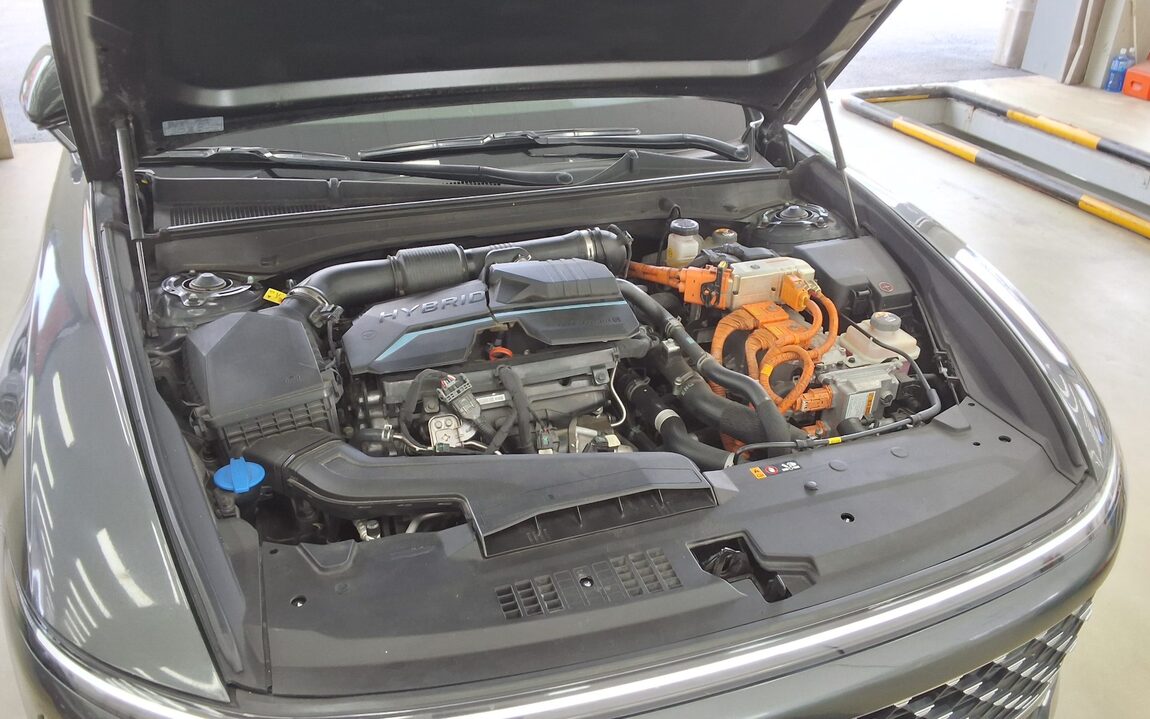 HYUNDAI THE ALL NEW GRANDEUR HYBRID 1.6 HYBRID PREMIUM 2023 - zdjęcie 21