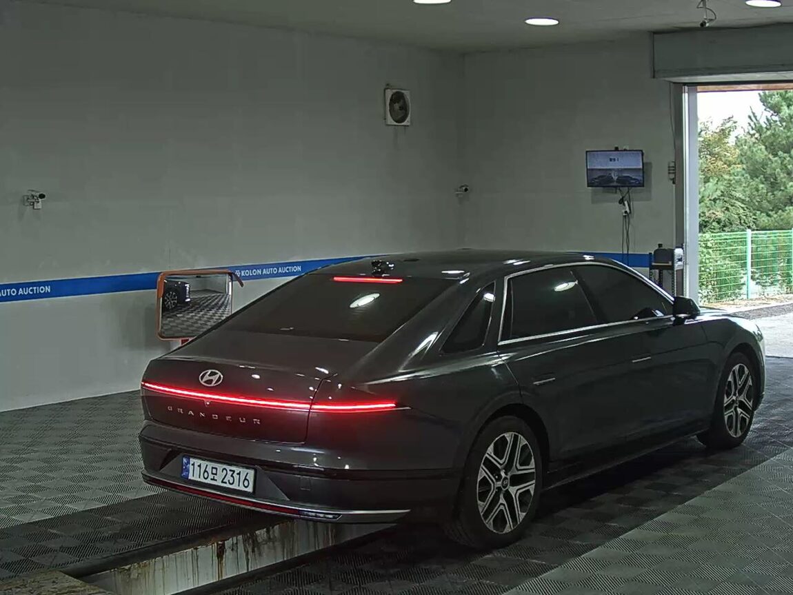 HYUNDAI THE ALL NEW GRANDEUR HYBRID 1.6 HYBRID PREMIUM 2023 - zdjęcie 5
