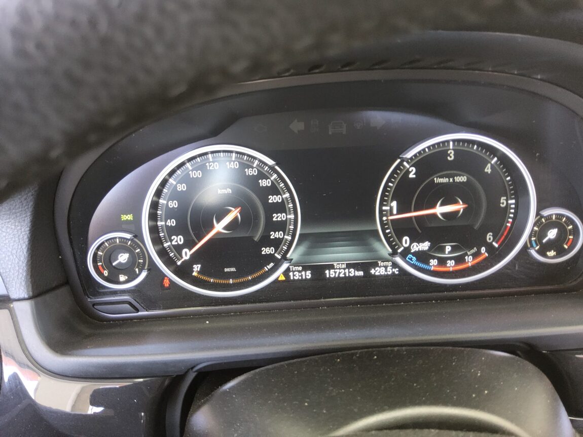 BMW 5 SERIES (6TH GEN) 520d 2014 - zdjęcie 9