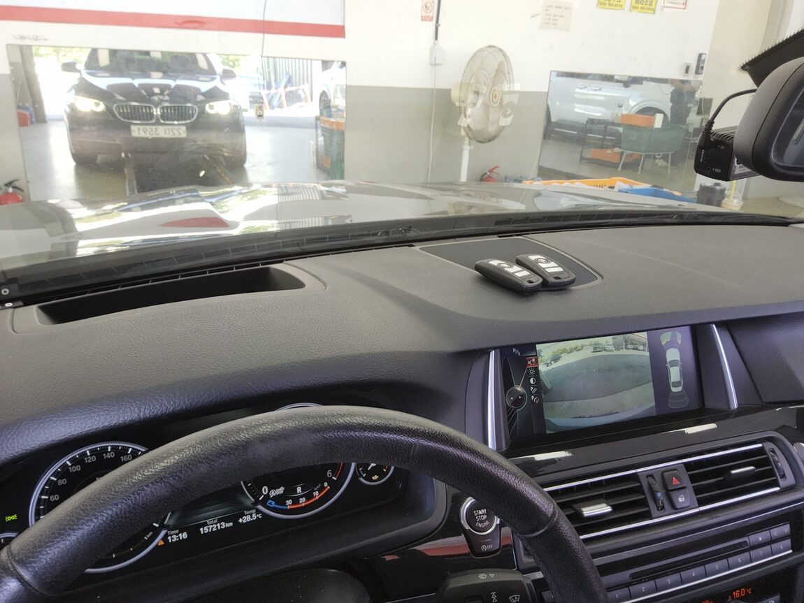 BMW 5 SERIES (6TH GEN) 520d 2014 - zdjęcie 17