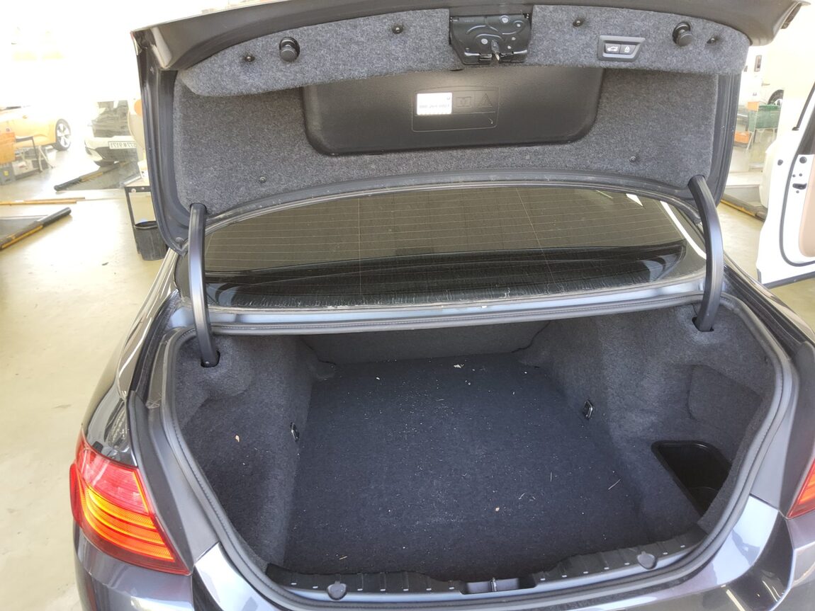 BMW 5 SERIES (6TH GEN) 520d 2014 - zdjęcie 15