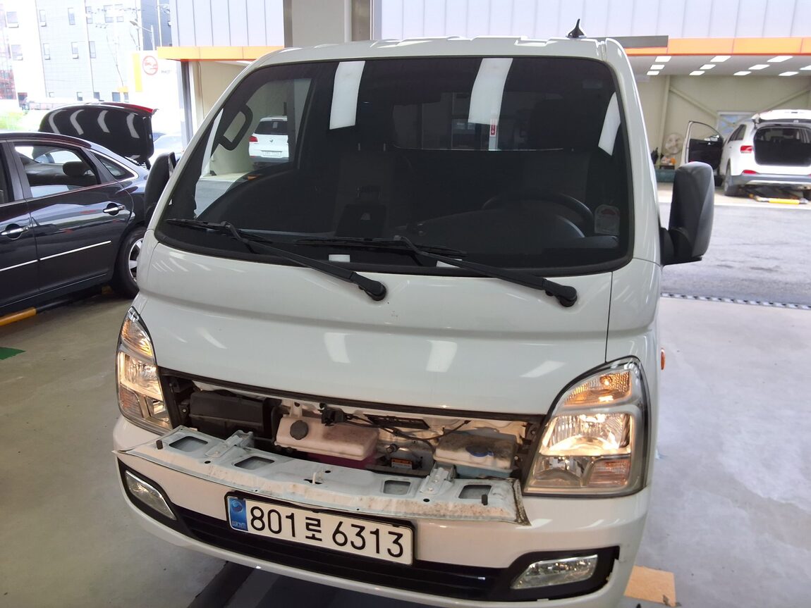 HYUNDAI PORTER II LPG SUPER CAB EXTRA LONG WHEELBASE SMART 2025 - zdjęcie 16