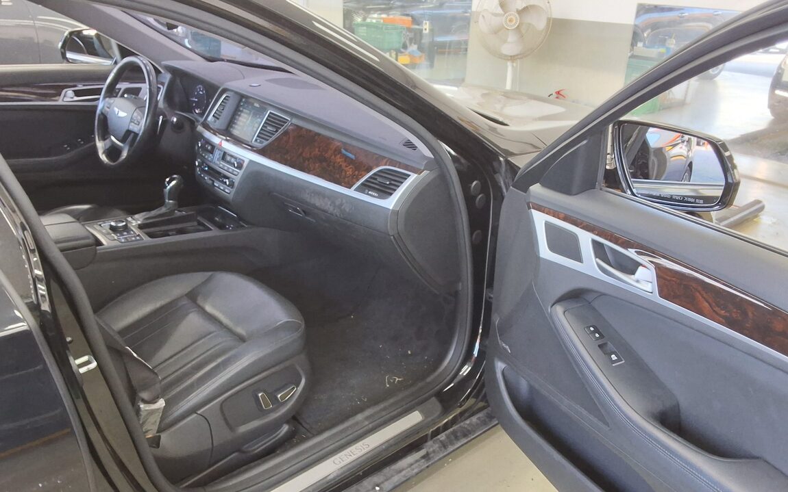 HYUNDAI GENESIS DH G330 PREMIUM 2015 - zdjęcie 14