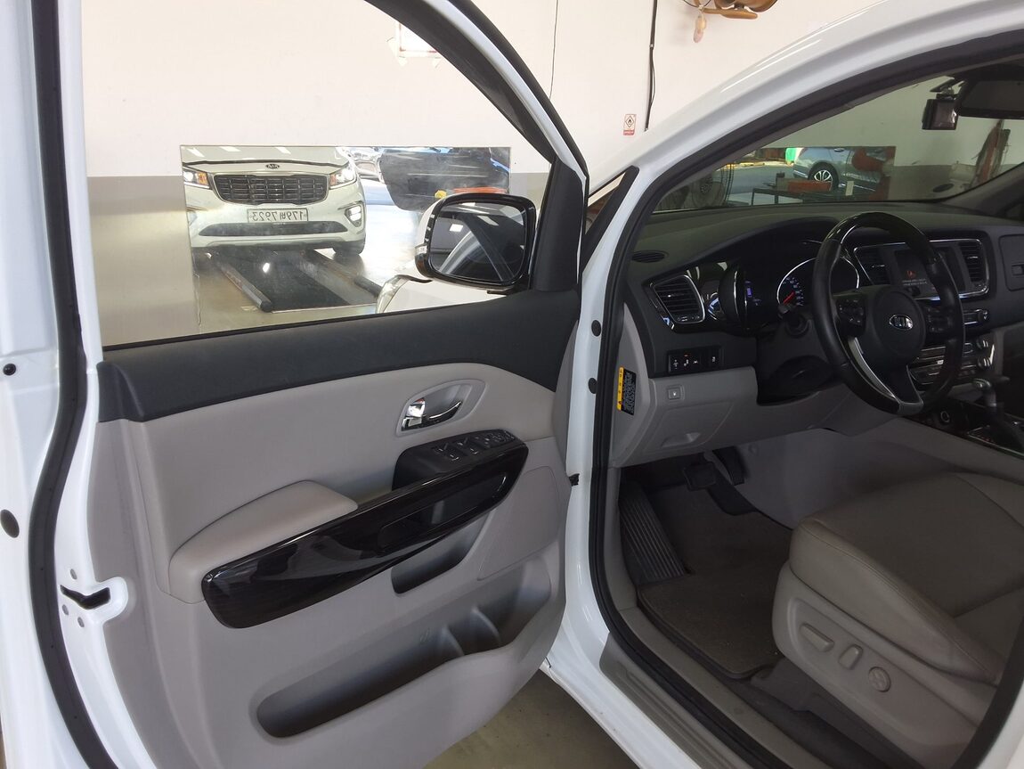 KIA THE NEW CARNIVAL 9-SEATER DIESEL PRESTIGE 2020 - zdjęcie 10