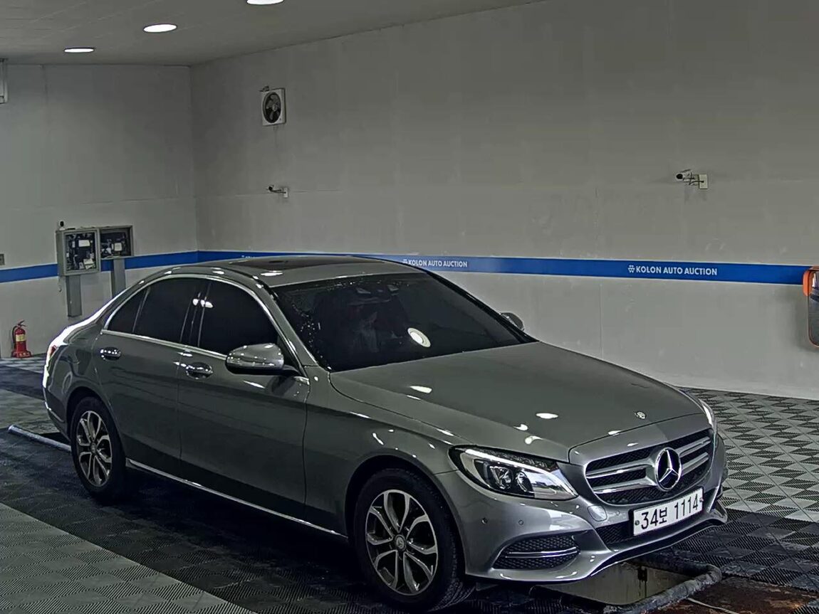MERCEDES-BENZ C-CLASS (4TH GEN) C220 CDI BLUETEC AVANTGARDE 2015 - zdjęcie 3