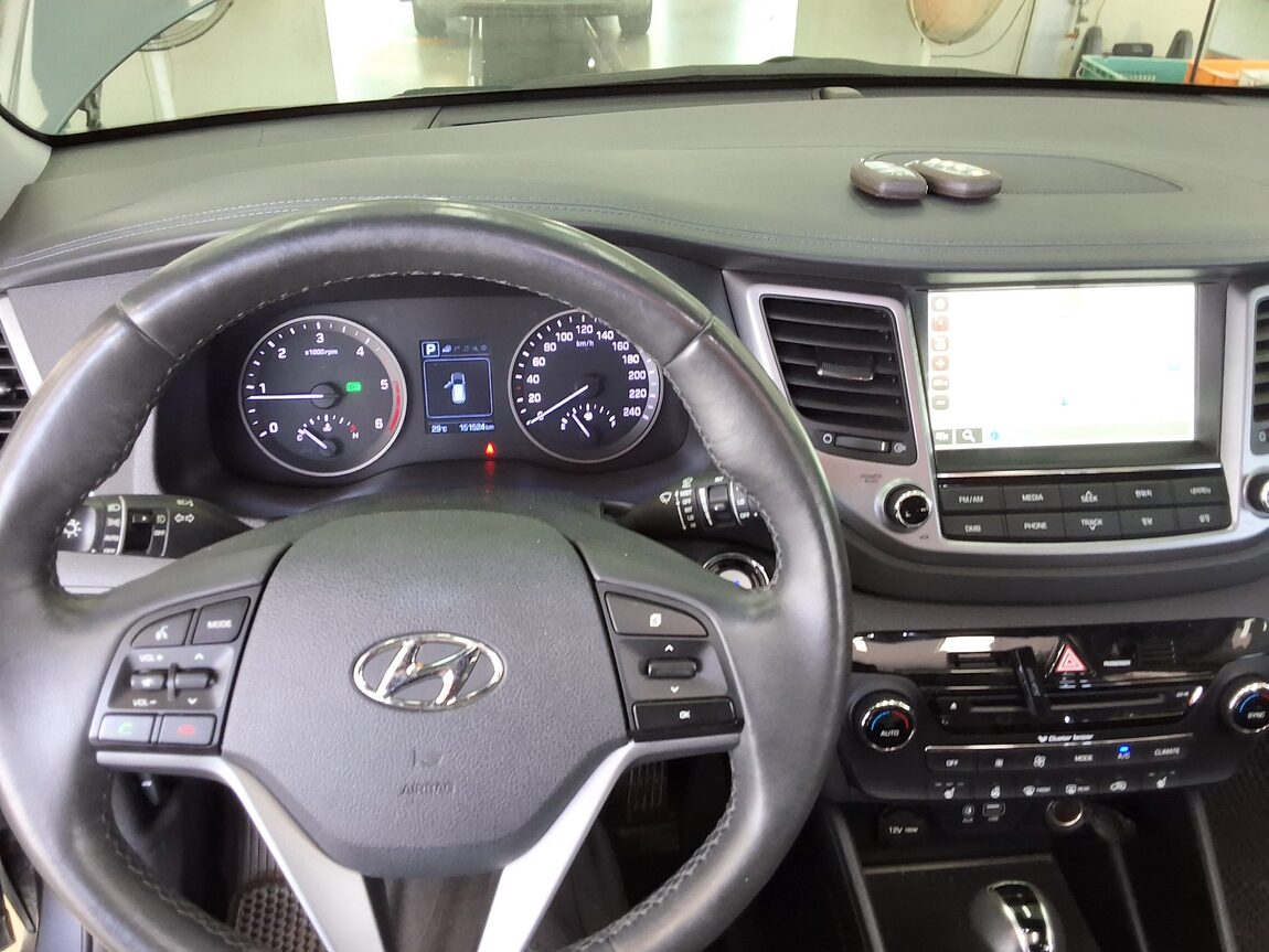 HYUNDAI ALL NEW TUCSON DIESEL 1.7 2WD MODERN 2016 - zdjęcie 17