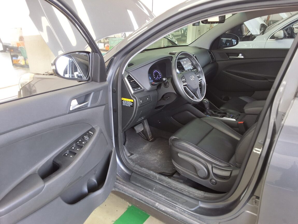 HYUNDAI ALL NEW TUCSON DIESEL 1.7 2WD MODERN 2016 - zdjęcie 10