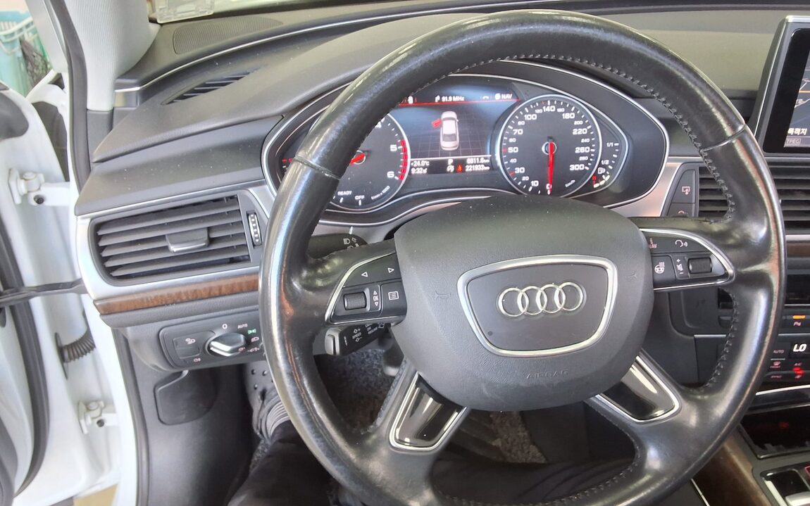 AUDI A6 (4TH GEN) 35 TDI PREMIUM 2016 - zdjęcie 17