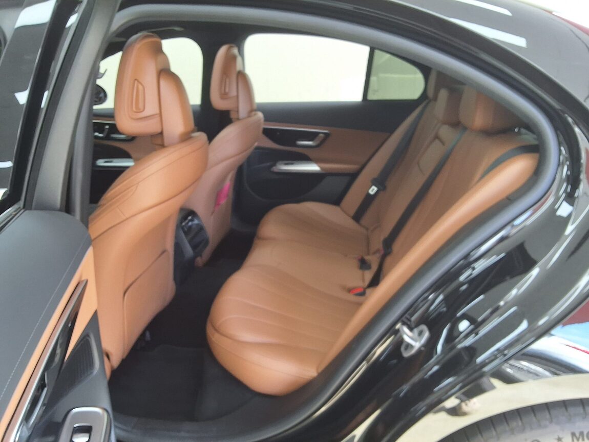 MERCEDES-BENZ E-CLASS (6TH GEN) E200 AVANTGARDE 2025 - zdjęcie 13