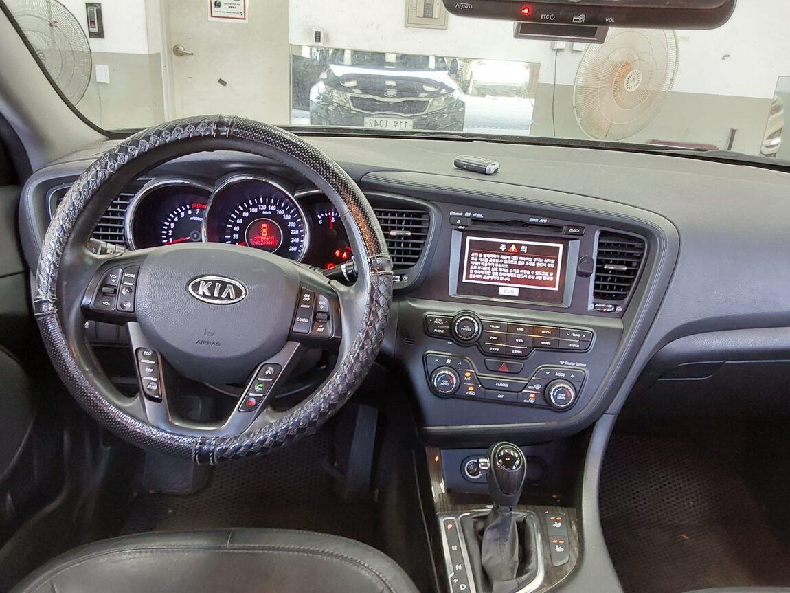 KIA K5 2.0 CVVL LUXURY 2013 - zdjęcie 11