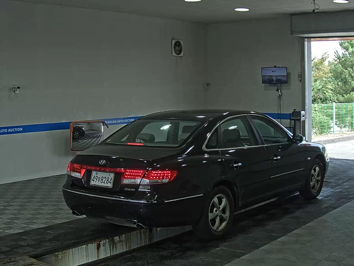 HYUNDAI GRANDEUR TG Q240 BASE MODEL 2007 - zdjęcie 5