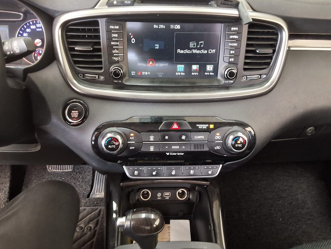 KIA ALL NEW SORENTO R2.0 2WD NOBLESSE 2016 - zdjęcie 24