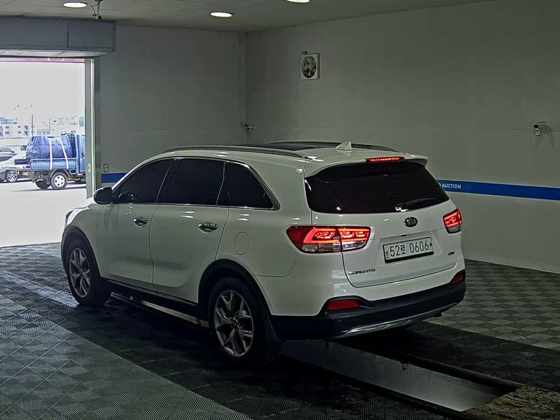 KIA ALL NEW SORENTO R2.0 2WD NOBLESSE 2016 - zdjęcie 6