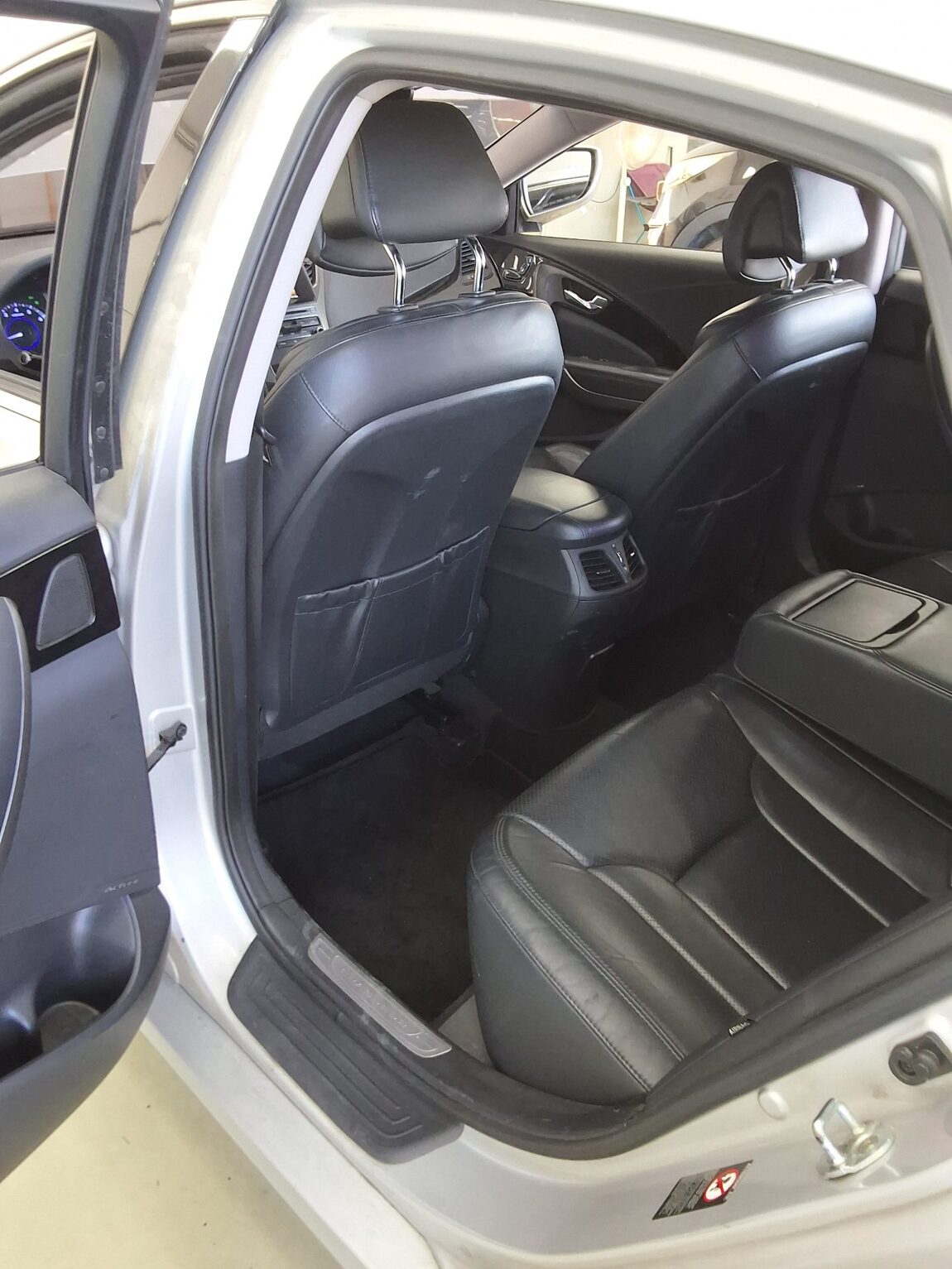 HYUNDAI GRANDEUR HG LPI RENTAL CAR MODERN 2016 - zdjęcie 12
