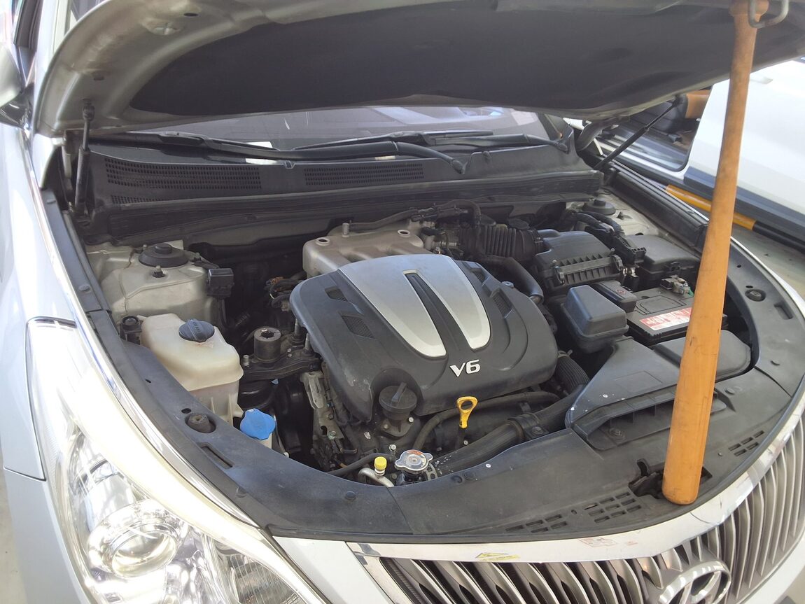 HYUNDAI GRANDEUR HG LPI RENTAL CAR MODERN 2016 - zdjęcie 18
