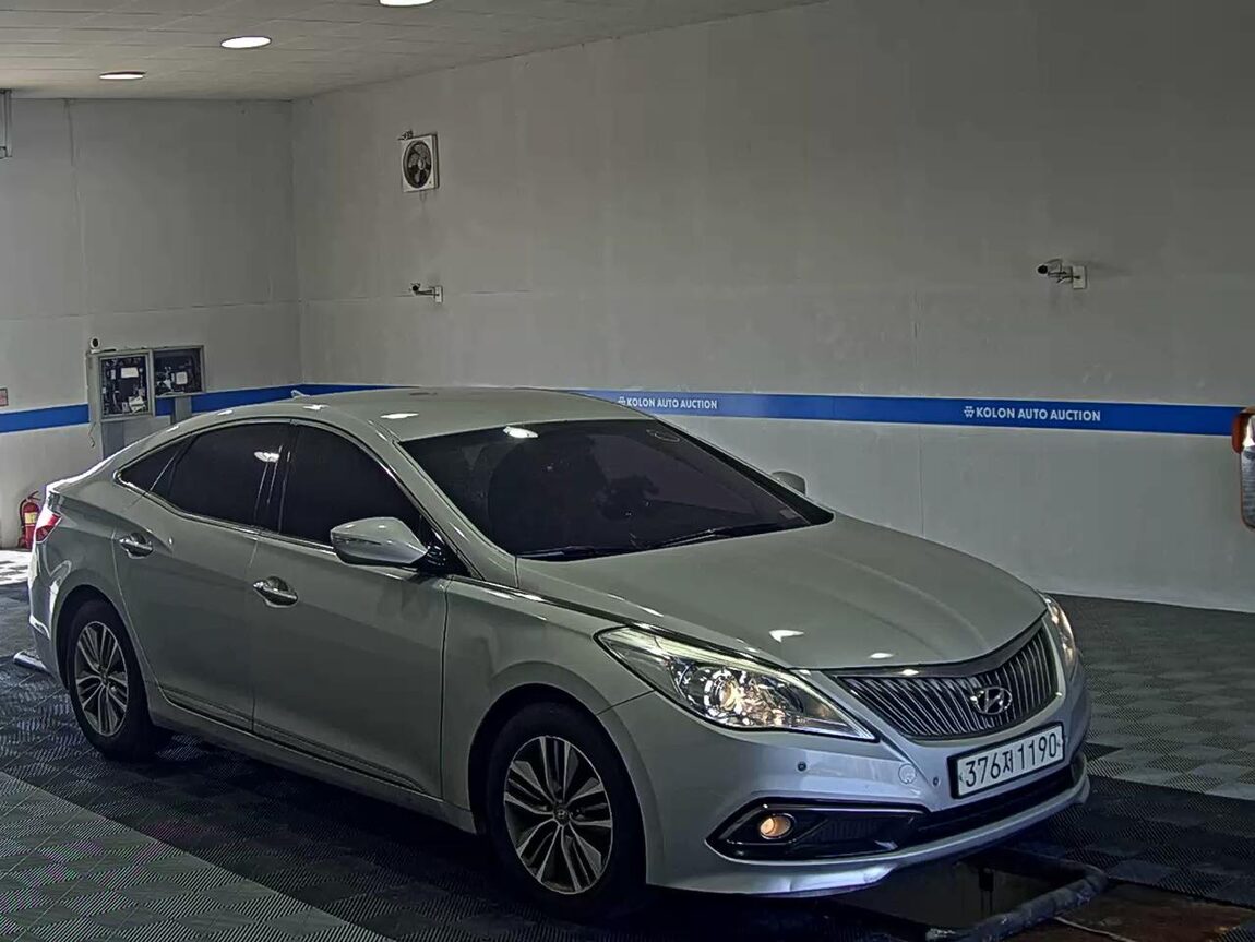 HYUNDAI GRANDEUR HG LPI RENTAL CAR MODERN 2016 - zdjęcie 3
