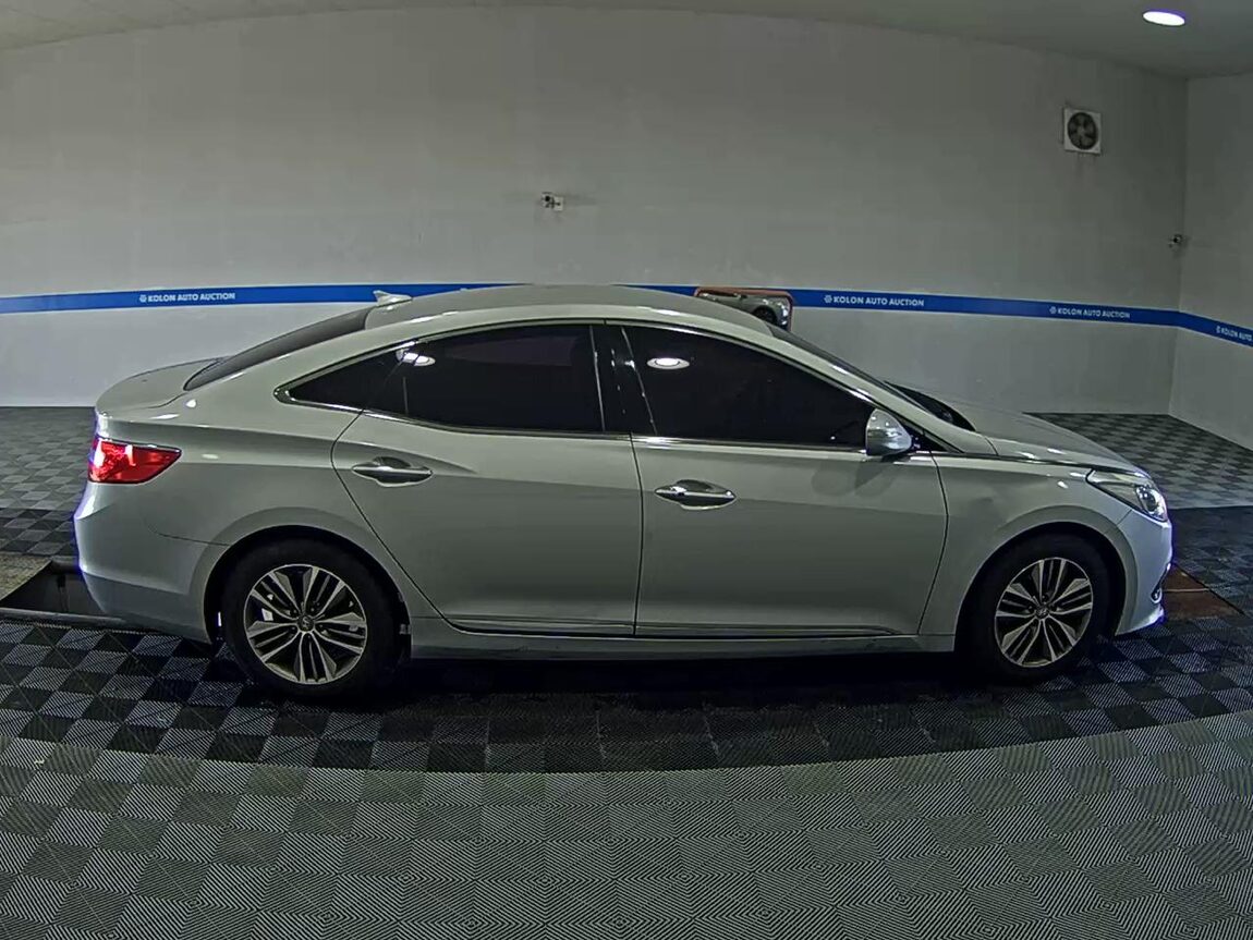 HYUNDAI GRANDEUR HG LPI RENTAL CAR MODERN 2016 - zdjęcie 4