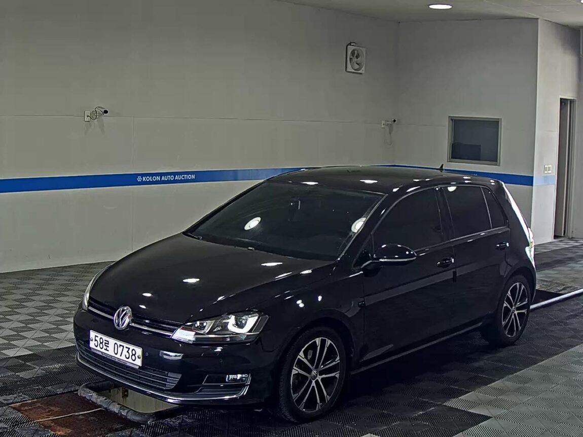 VOLKSWAGEN GOLF (7TH GEN) 2.0 TDI PREMIUM 2016 - zdjęcie 2