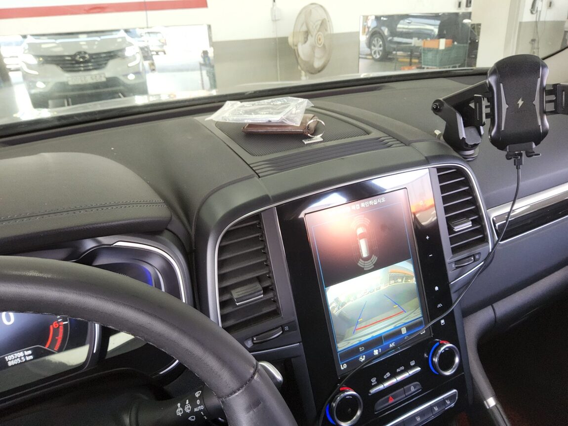 RENAULT (SAMSUNG) QM6 2.0 GDe 2WD RE SIGNATURE 2019 - zdjęcie 17