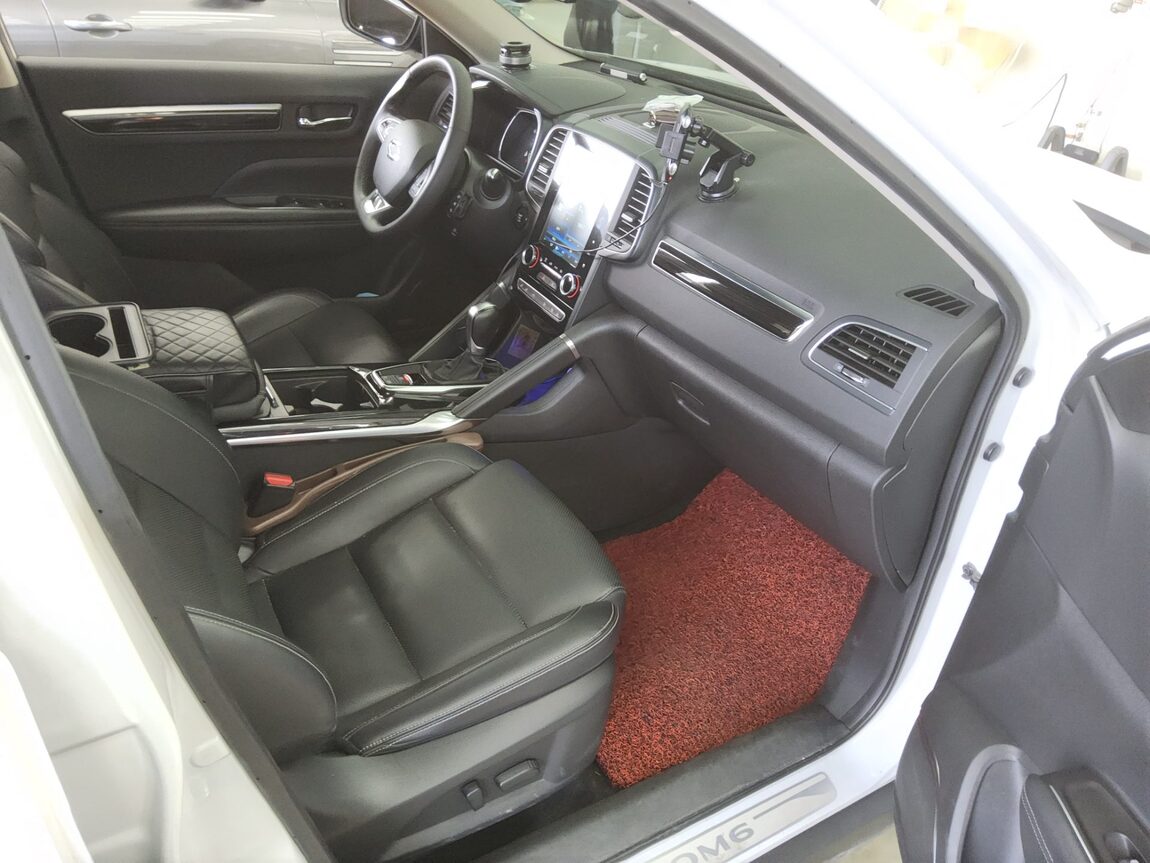 RENAULT (SAMSUNG) QM6 2.0 GDe 2WD RE SIGNATURE 2019 - zdjęcie 14