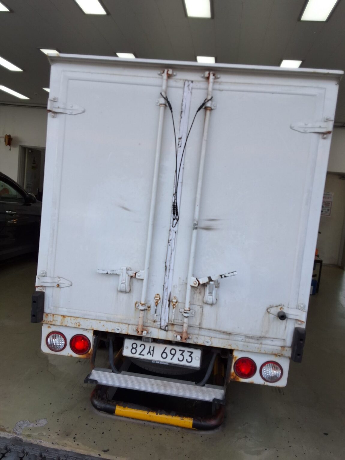 KIA BONGO III CARGO FREEZER BOX TRUCK 1 TON KING CAB 2014 - zdjęcie 25
