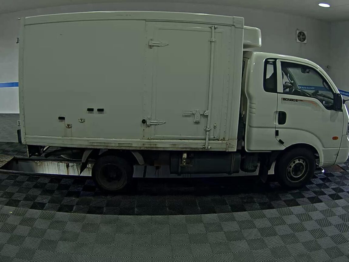 KIA BONGO III CARGO FREEZER BOX TRUCK 1 TON KING CAB 2014 - zdjęcie 4