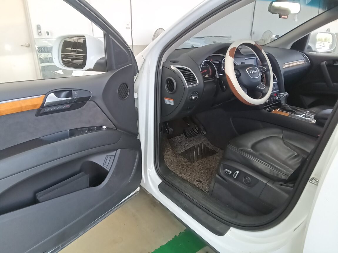 AUDI Q7 3.0 TDI QUATTRO 2013 - zdjęcie 10