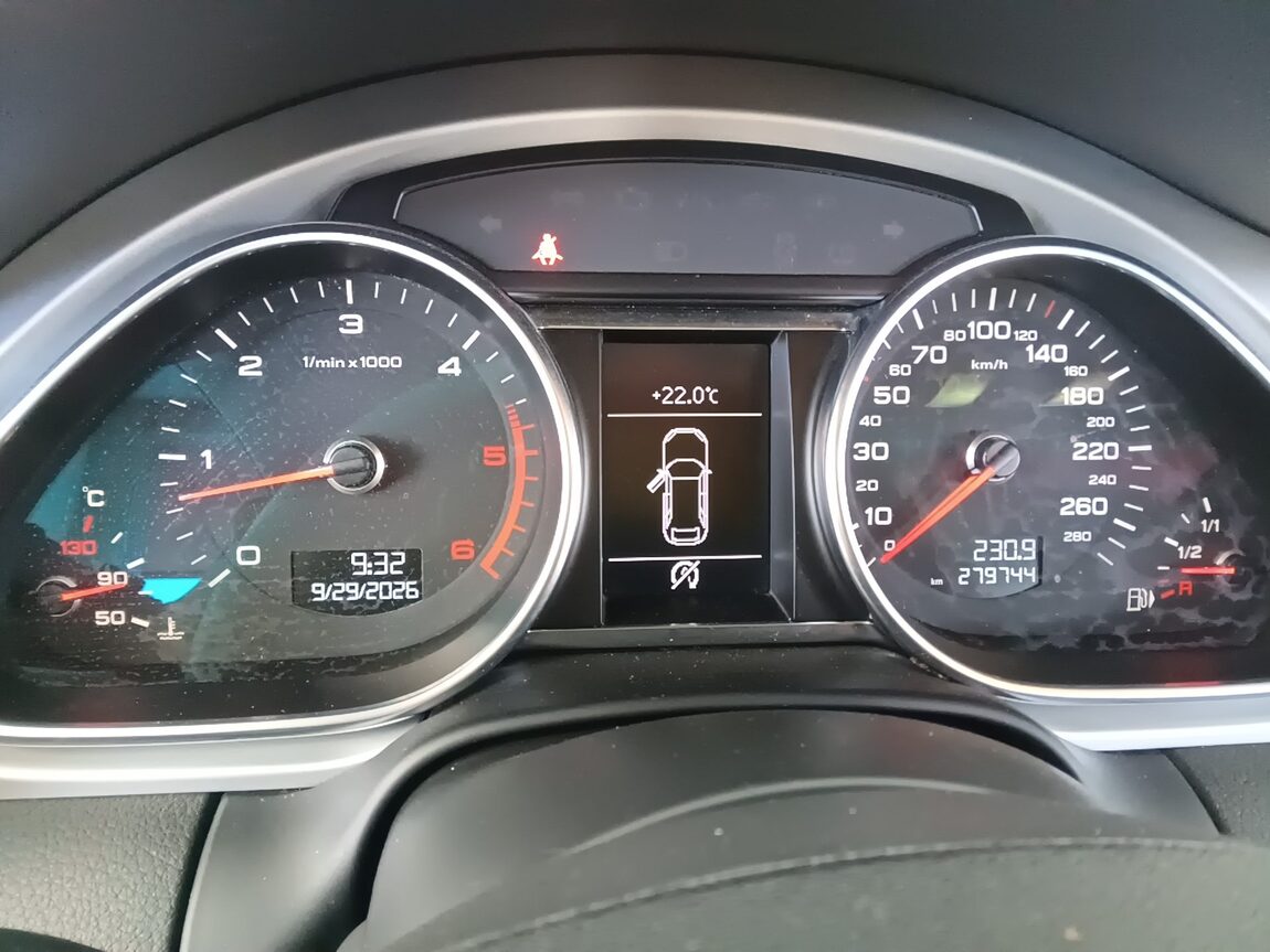 AUDI Q7 3.0 TDI QUATTRO 2013 - zdjęcie 9