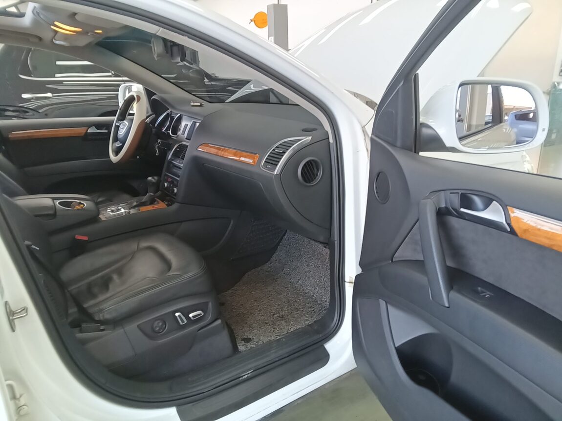 AUDI Q7 3.0 TDI QUATTRO 2013 - zdjęcie 14