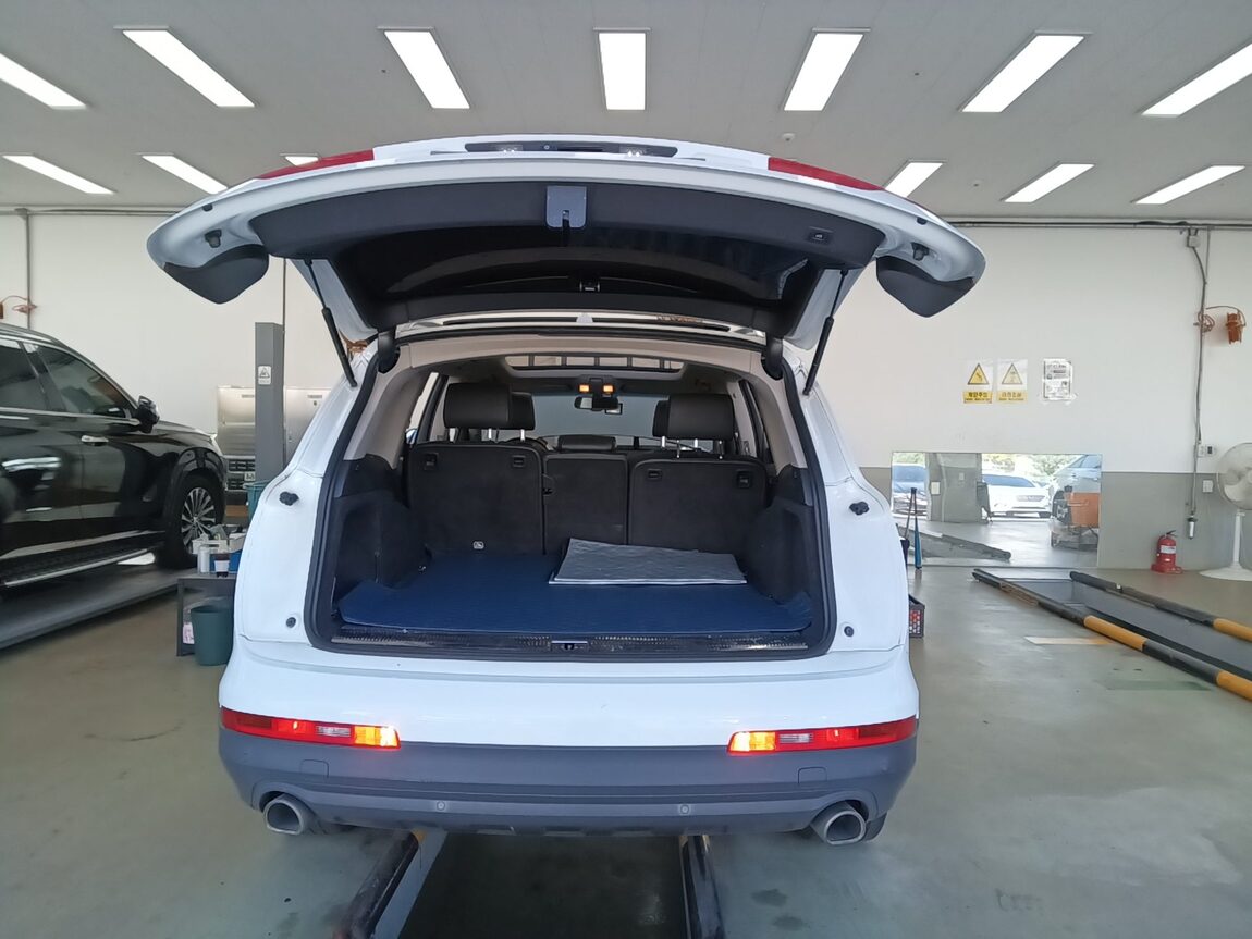 AUDI Q7 3.0 TDI QUATTRO 2013 - zdjęcie 15