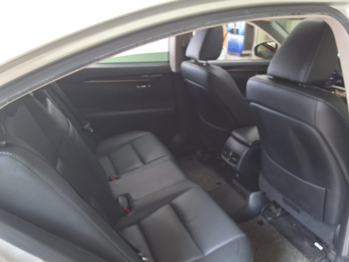 LEXUS ES (6TH GEN) 300h 2014 - zdjęcie 14