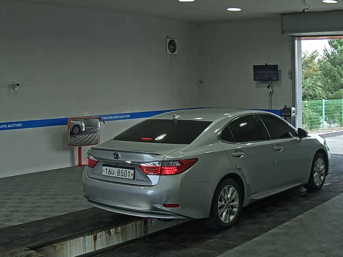 LEXUS ES (6TH GEN) 300h 2014 - zdjęcie 5