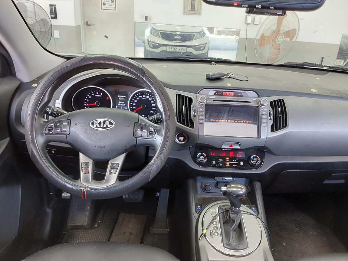 KIA THE NEW SPORTAGE R DIESEL R2.0 2WD PRESTIGE 2014 - zdjęcie 11