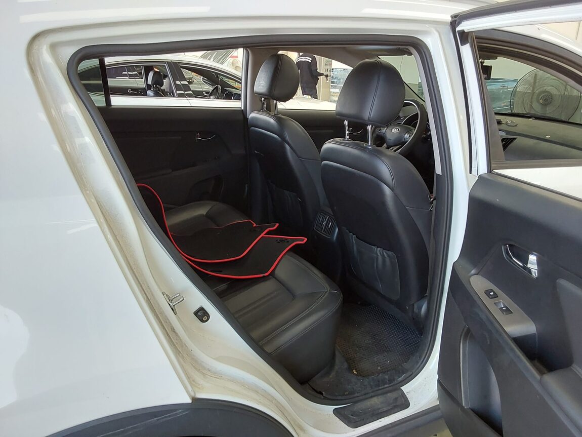 KIA THE NEW SPORTAGE R DIESEL R2.0 2WD PRESTIGE 2014 - zdjęcie 13