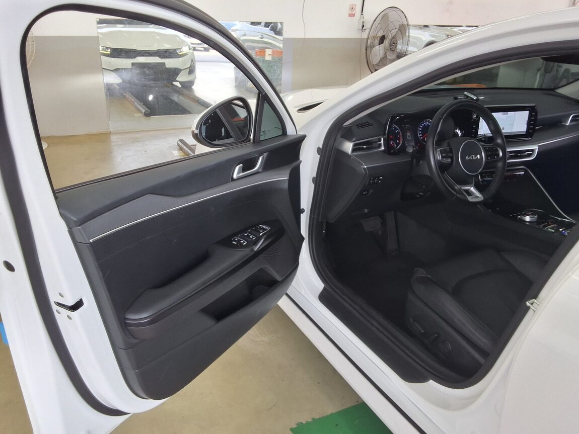 KIA NEW K5 (DL3) 2.0 GASOLINE PRESTIGE 2022 - zdjęcie 10
