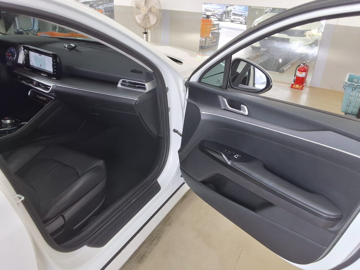 KIA NEW K5 (DL3) 2.0 GASOLINE PRESTIGE 2022 - zdjęcie 14