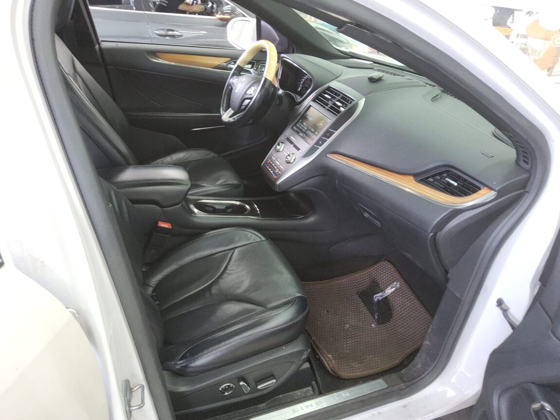 LINCOLN MKC 2.0L ECOBOOST RESERVE 2015 - zdjęcie 14