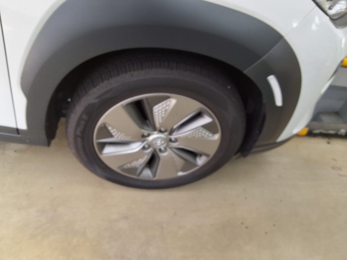 HYUNDAI KONA ELECTRIC EV MODERN 2020 - zdjęcie 21